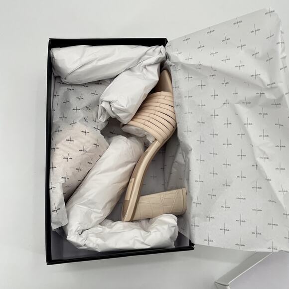 DOLCE VITA New in Box Priana Heels in Cream // 9 - Picture 12 of 14